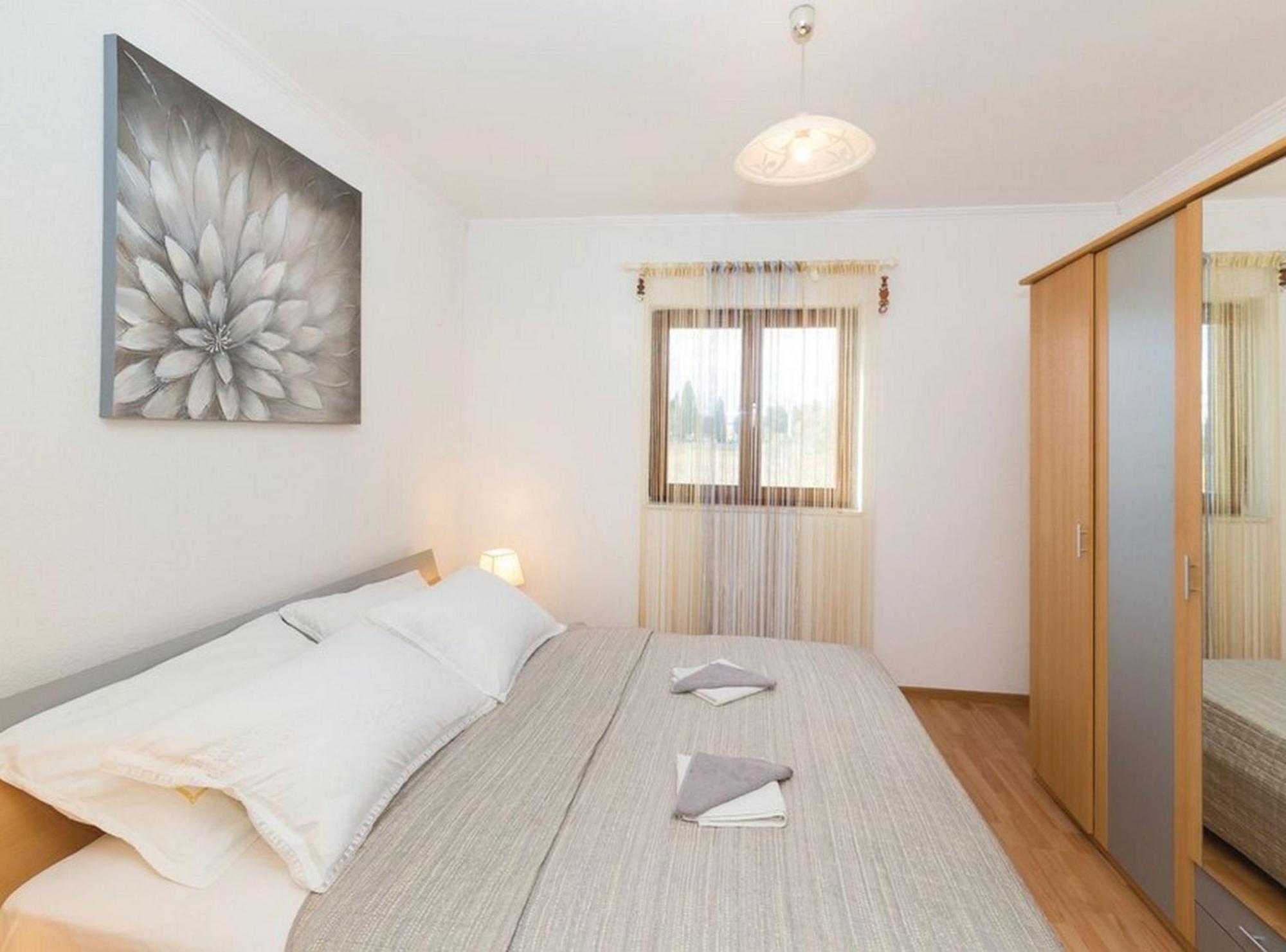 Cozy Nook Apartment Kastel Stari Kastela Exterior photo
