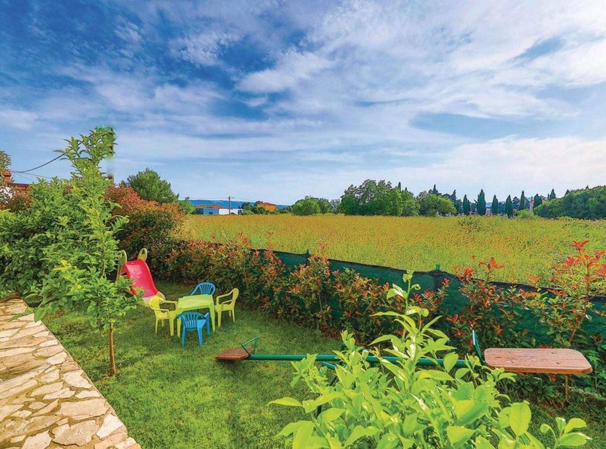 Cozy Nook Apartment Kastel Stari Kastela Exterior photo