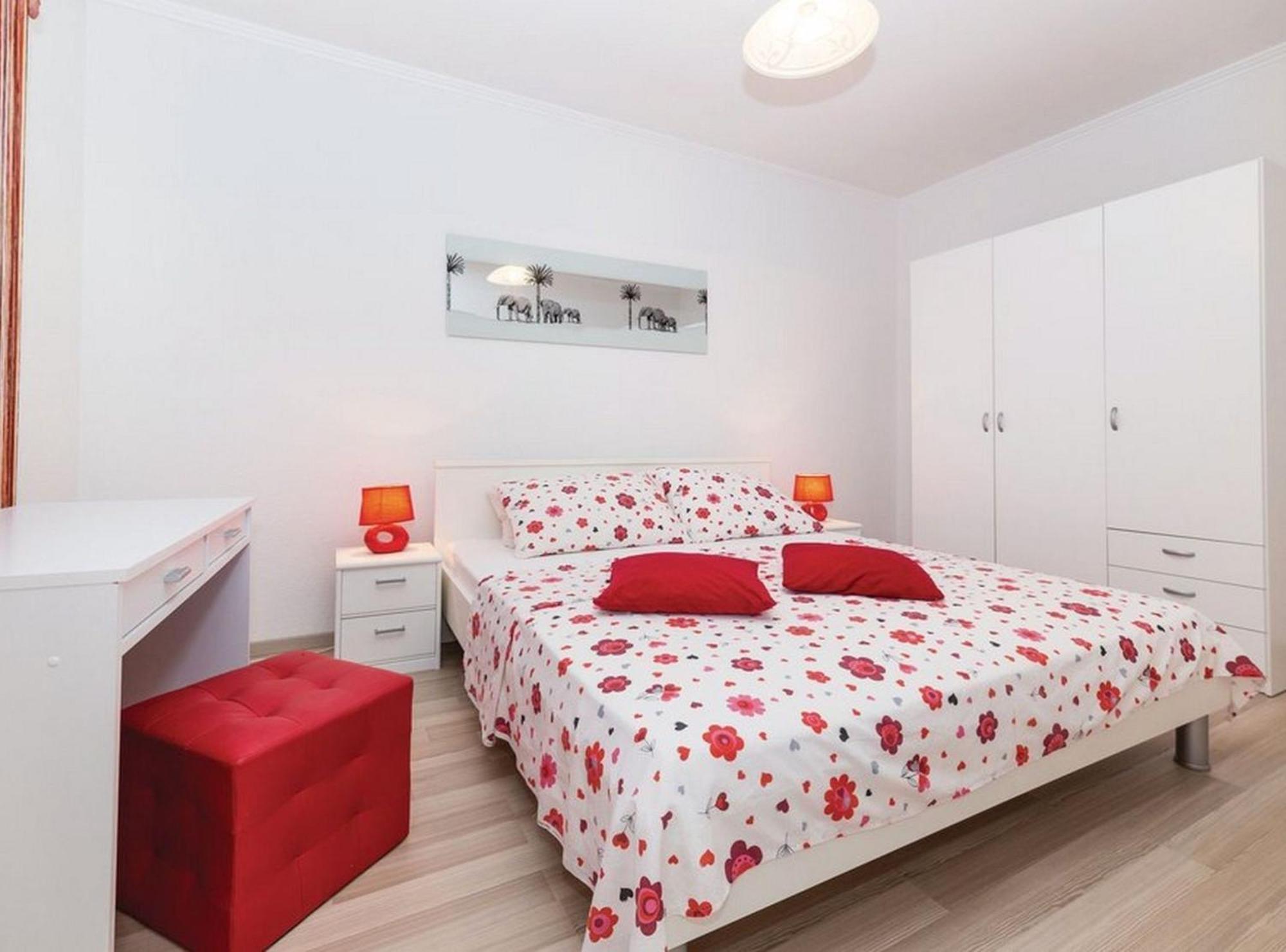 Cozy Nook Apartment Kastel Stari Kastela Exterior photo