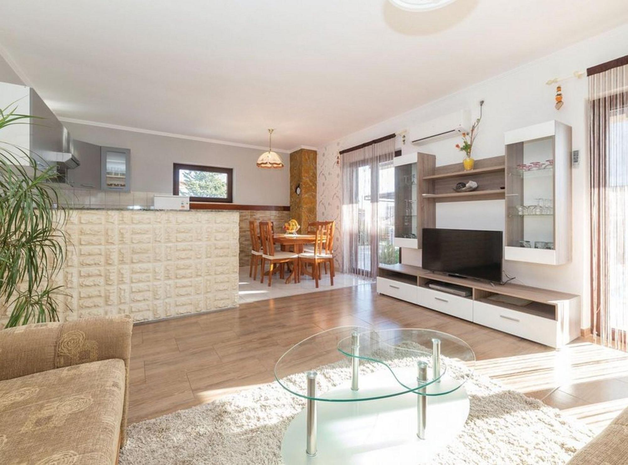 Cozy Nook Apartment Kastel Stari Kastela Exterior photo