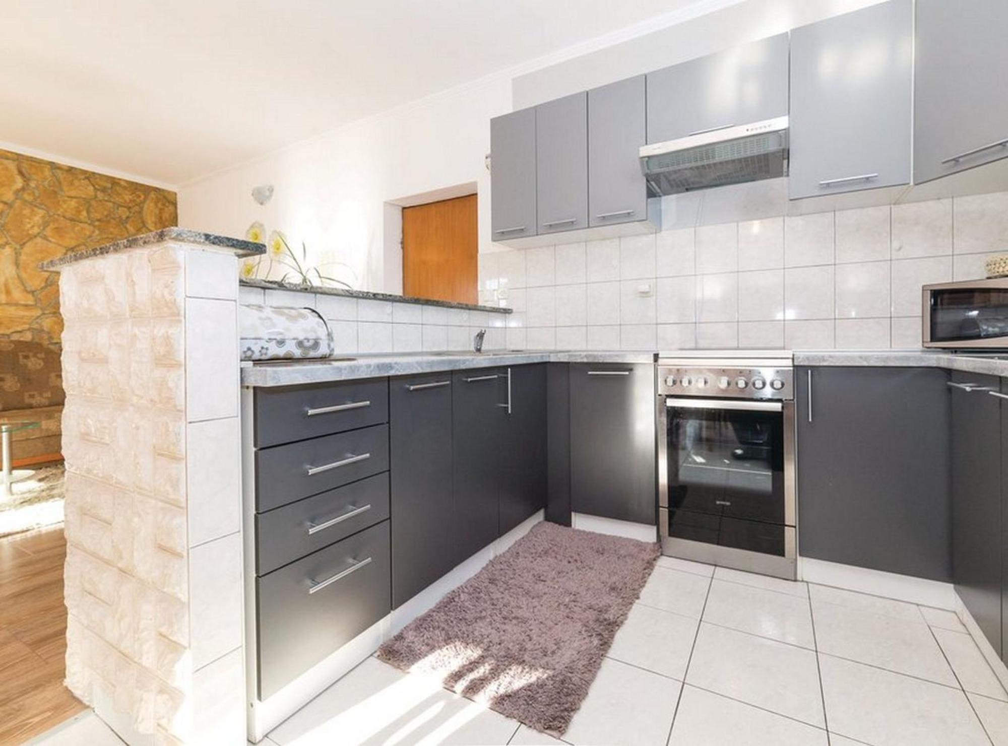 Cozy Nook Apartment Kastel Stari Kastela Exterior photo