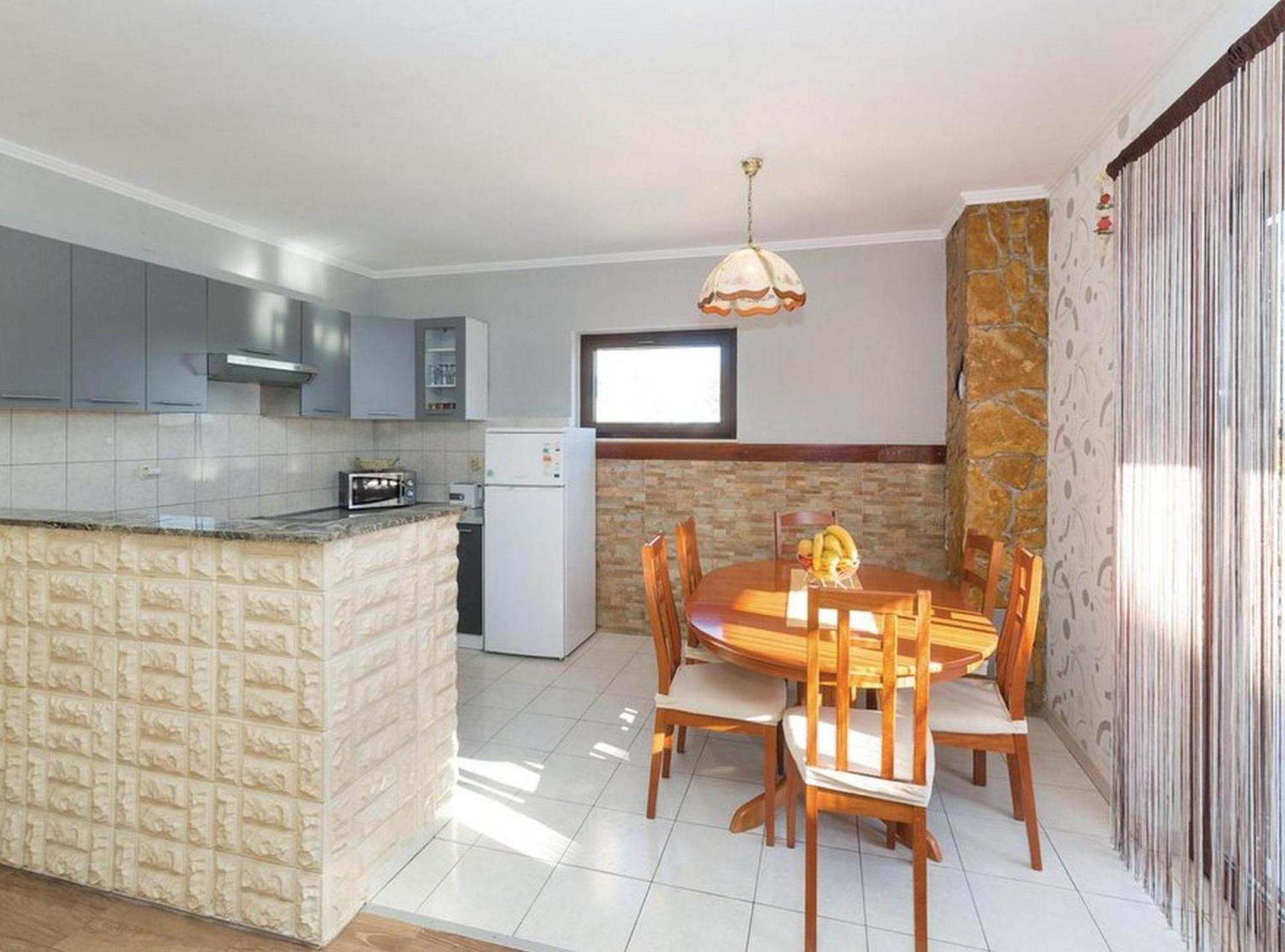 Cozy Nook Apartment Kastel Stari Kastela Exterior photo